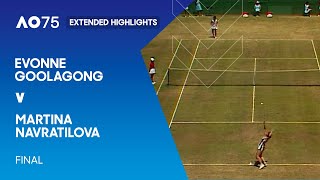 Evonne Goolagong v Martina Navratilova Extended Highlights  Australian Open 1975 Final [upl. by Alit]