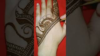 New easy Arabic back hand mehndi design mehndi henna safiyamehndiarts treanding shorts reels [upl. by Navak]