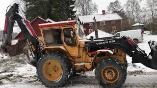 Köp Traktorgrävare Volvo BM 646 på Klaravik [upl. by Parthena866]