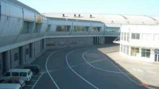 Beijing International Airport terminal 3 北京国際空港の動画 [upl. by Akoyin]