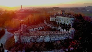 Il Castello ed il tiglio Villalta di Fagagna UD Friuli Venezia Giulia [upl. by Nasya]