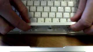 Fix space bar on old white apple keyboard [upl. by Assirehs]