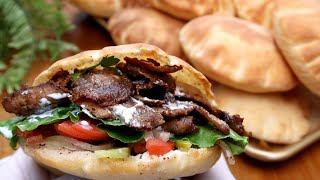 شاورما دونر كباب تركية ألذ من المطاعم تذوب بالفم وطريقة الخبز والصوص نجاح باهر واااو 😲 Döner kebab [upl. by Ecahc509]