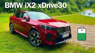 En dynamisk familiepraktiker fra BMW  iX2 xDrive30 [upl. by Westland]