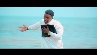 SINA MWENGINE by GLOIRE BYAMUNGU Official Video Gospel [upl. by Mahalia]