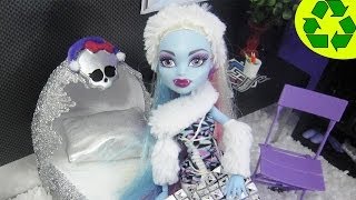 How to make a Doll Bed for High Abbey Bominable  Monster High Tutorial  simplekidscrafts [upl. by Kiraa]