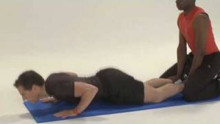 Oefening bovenbeen hamstrings nordic curl Exercise thigh Hamstrings nordic curl [upl. by Assenal]