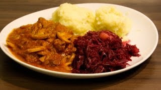 Gulasch selbst gemacht  einfach und lecker  Schritt für Schritt Rezept  recipe [upl. by Hansiain56]