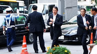 安倍元首相 SPによる警護・要人車列 [upl. by Bearce64]