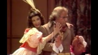 Enedina Lloris  Enzo Dara Don Pasquale Signorina in tanta fretta Donizetti 1986 [upl. by Reynold]