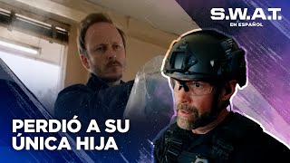 Un hombre triste y desempleado parece ser una nueva amenaza  Temporada 2  SWAT en Español [upl. by Sutphin204]