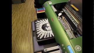 AZON TexPro DirecttoGarment Printer  Schwarzes TShirt bedrucken vierfache Geschwindigkeit [upl. by Atinnek778]