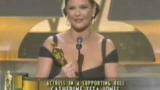 Catherine ZetaJones wins the Oscar 2003 [upl. by Lenette]