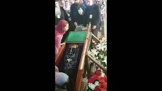 Orthodox Christian Pilgrims venerate 500 years old Incorrupt Saint Aleksandar Svirsky [upl. by Meit]