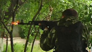 El Ejército ucraniano entra en el centro de Lugansk en medio de fuertes combates [upl. by Lamori100]