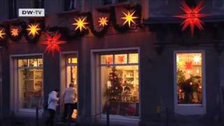 Weihnachtssterne aus Herrnhut  Video des Tages [upl. by Tertia563]