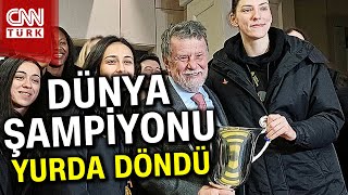 Dünya Şampiyonu Eczacıbaşı Dynavit Yurda Döndü Haber [upl. by Ellenar]