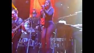 Giselle Moya corista de Romeo santos [upl. by Nnainot]