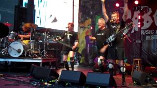 DEVO quotSmart Patrol  Mr DNAquot Live CBGB Fest 2014 NYC [upl. by Bihas]