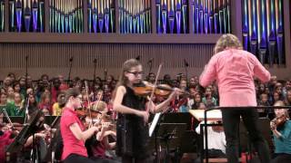 Nina Sofie  JSBach aMoll Konzert 3Satz  live from Brucknerhaus 2016 [upl. by Cryan]