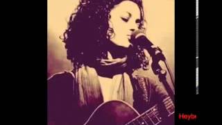 Emel Mathlouthi  Naci en Palestina آمال مثلوثي [upl. by Adlay]