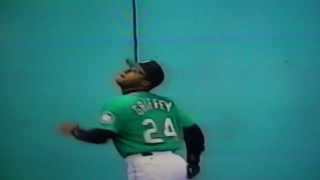 Ken Griffey Jr Climbs Wall amp Robs Home Run From Albert Belle [upl. by Leonie]