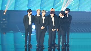 190105 골든디스크어워즈 GDA BTS 방탄소년단 오프닝 입장 착석 opening 단체 FOCUS FANCAM 직캠 [upl. by Wincer]