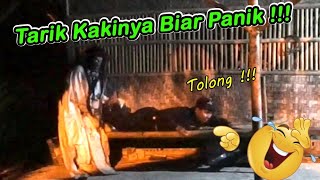 390 ▶️ Tarik Kakinya Biar Panik prank viral​ Prank​kuntilanak exposecisoka [upl. by Ellebanna]