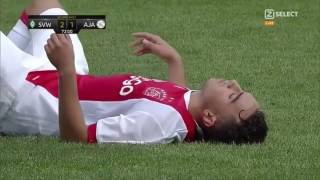 Abdelhak Nouri zakt in elkaar  hartaanval Ajax  Werder Bremen 08 juli 2017 [upl. by Dnomyaw]