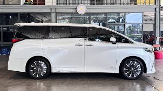 Toyota Alphard  2024   25L Hybrid Minivan  Interior and Exterior White Color [upl. by Sybila433]