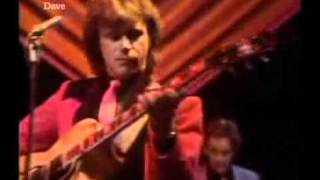 Dave Edmunds  Queen Of Hearts Top Of The Pops 1979 [upl. by Aliemaj]