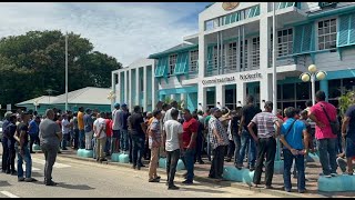 Regionieuws TV Suriname  Padieboeren en bedreigingen protesten  Medische specialisten staking [upl. by Annamarie293]