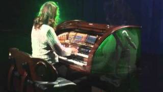 Lori Graves playing Pirates Of The Caribbean on the Lowrey Organ [upl. by Lady]