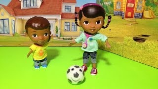 DOC MCSTUFFINS Donny Playtime Soccer Playset Unboxing Showcase [upl. by Nivlam19]