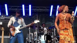 Bela Fleck amp Oumou Sangare Performing Lyo Djeli  Terrassen Sodra Teatern July 10th 2012 Stockholm [upl. by Forrester]