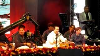 Rahat Fateh Ali Khan Live Concert 2012 amp Son  Tere Maast Maast Do Nain [upl. by Avraham]