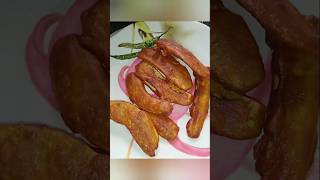 Raw banana bhajiya  कच्चे केले के पकोडे  monsoon ka mazza  shorts youtubeshorts viralshort [upl. by Natsirt254]