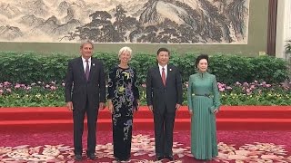 Chinese President Wife Greet Guests before BRF Banquet [upl. by Darken]