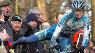 Memorabele incidenten in het veldrijden  Cyclocross Fights [upl. by Tatum355]