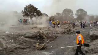 San Miguel Los Lotes Zona 0  Erupción Volcán de Fuego Guatemala [upl. by Dadirac483]