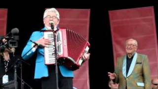 Rolf Harris amp Dal Richards Hilarious Vancouver Town at PNE 2010 [upl. by Aivin]