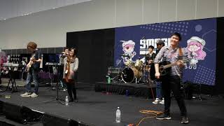 Sekai wa Koi ni Ochiteiru  CHiCO with HoneyWorks cover by Rock Beats Scissors live at SMASH 2018 [upl. by Laehcym]