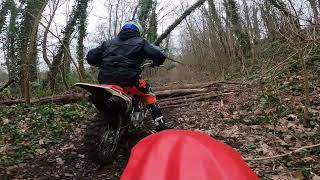 Crossen onder de brug video1 [upl. by Lanaj]