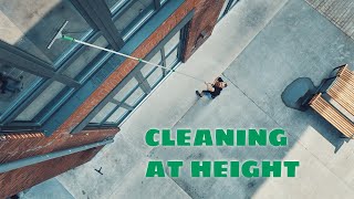 Traditional Window Cleaning at Height – Tutorial Video 3  UNGER [upl. by Erasaec]