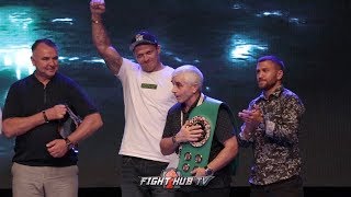 VASYL LOMACHENKO amp USYK HONOR POPPACHENKO WITH SPECIAL WBC BELT IN MEXICO [upl. by Eimac]