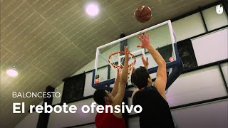 Cómo recuperar rebote ofensivo  Baloncesto [upl. by Elleinwad367]