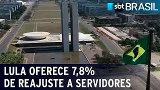 Lula oferece 78 de reajuste a servidores e R 20000 no vale  SBT Brasil 170223 [upl. by Neelasor905]