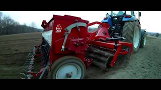 ☻Siew pszenżyta 2019 ☻ New Holland TD585 amp NOWY NABYTEK W AKCJI [upl. by Darooge]