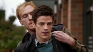 The Flash CW l Flash Gets Mugged  S1 E7 [upl. by Jenei]