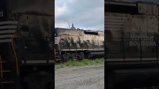 Hollidaysburg Local HI10 in Altoona PA trains railroad altoonapa [upl. by Kaylee211]